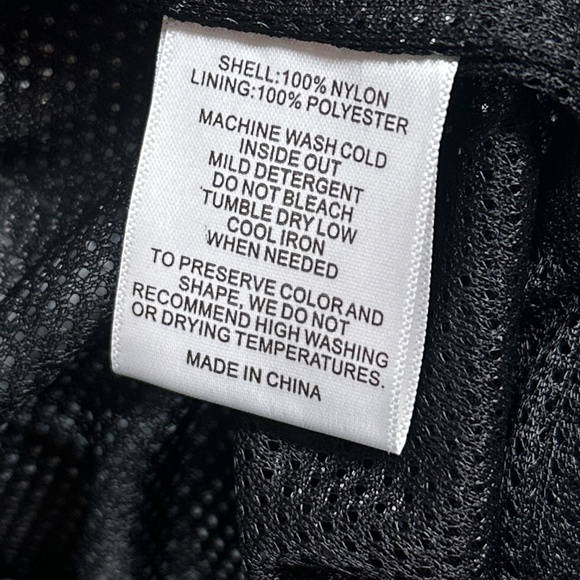 Red Hot Chili Peppers Unlimited Love All Over Print Mesh Lined Shorts Mens S - Picture 8 of 9